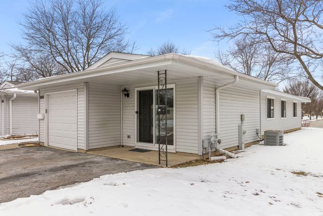 988 Chelsea Lane, Schaumburg, IL 60193