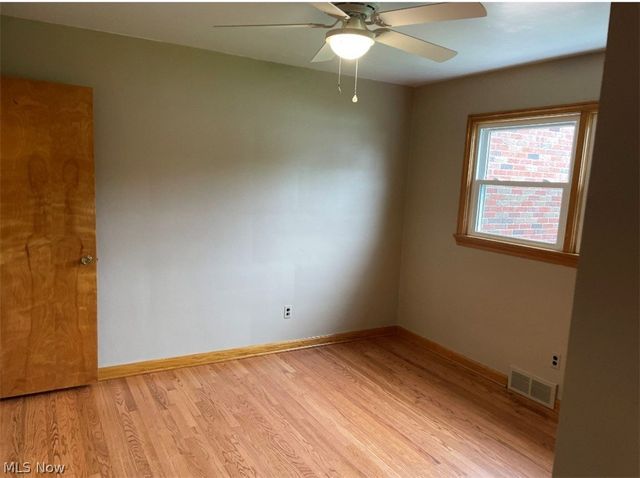 857 5th Street, Struthers, OH 44471