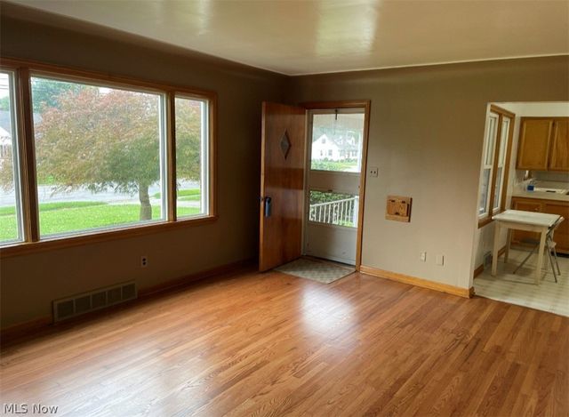 857 5th Street, Struthers, OH 44471