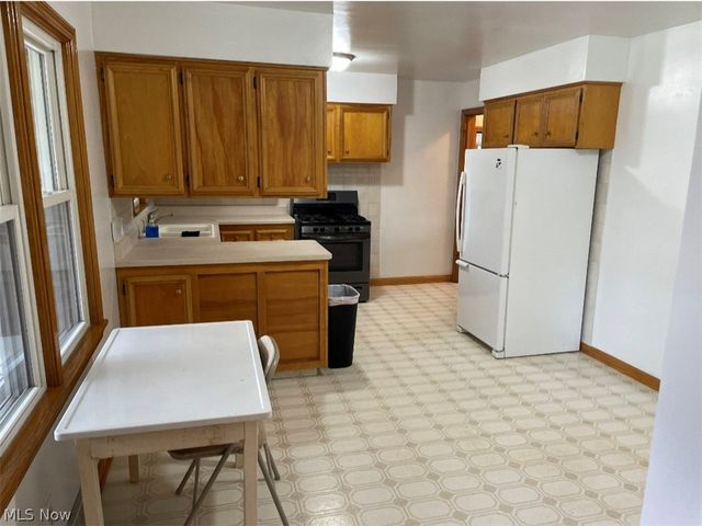 857 5th Street, Struthers, OH 44471