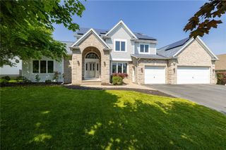 204 Red Hickory Dr Drive, Greece, NY 14626