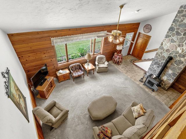 3418 W Twin LANE, Two Rivers, WI 54241