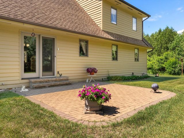 3418 W Twin LANE, Two Rivers, WI 54241