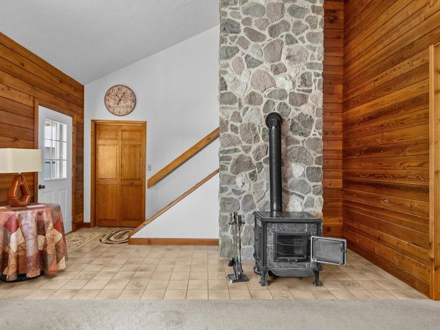 3418 W Twin LANE, Two Rivers, WI 54241
