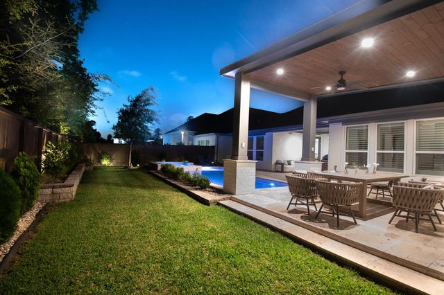 16 Mariposa Woods Dr, Tomball, TX 77375