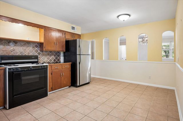 1631 Macmanus Drive, Dallas, TX 75228