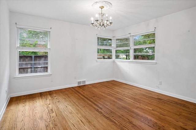 1631 Macmanus Drive, Dallas, TX 75228