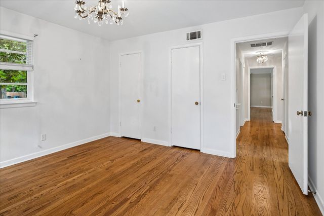 1631 Macmanus Drive, Dallas, TX 75228