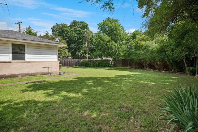 1631 Macmanus Drive, Dallas, TX 75228