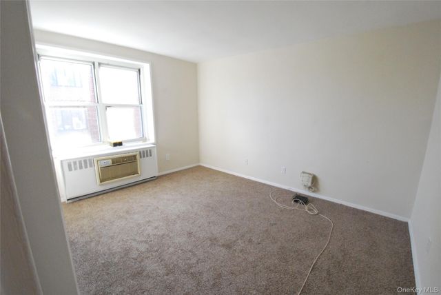 16 Lake Street 3F, White Plains, NY 10603