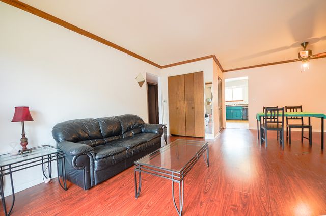 916 S Plum Grove Road 223, Palatine, IL 60067
