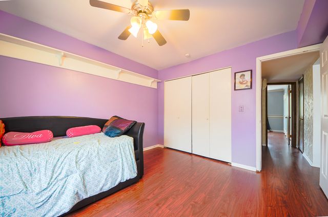 916 S Plum Grove Road 223, Palatine, IL 60067