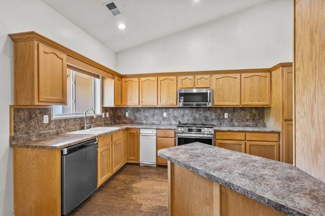 12 CASITAS DEL RIO, Belen, NM 87002