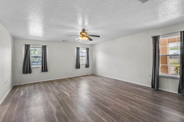 12 CASITAS DEL RIO, Belen, NM 87002