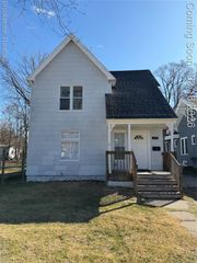 398 N Saginaw Street, Pontiac, MI 48342