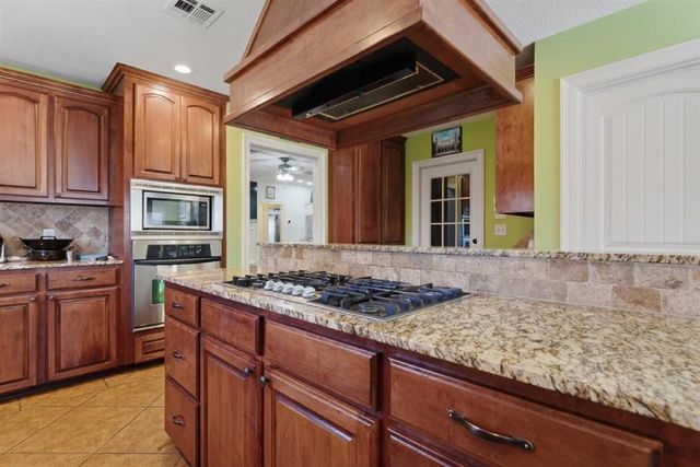 5846 W Kayleigh Lane, Lake Charles, LA 70605