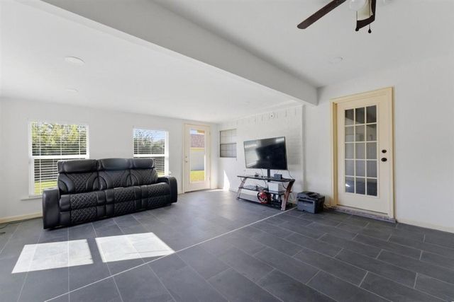 5846 W Kayleigh Lane, Lake Charles, LA 70605