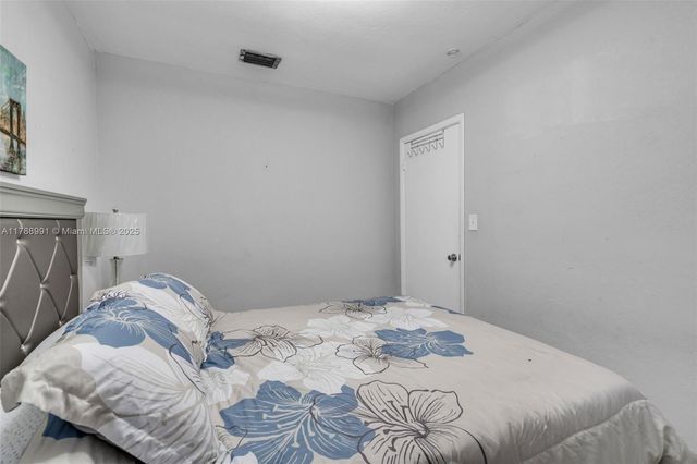 2740 NW 175th St, Miami Gardens, FL 33056