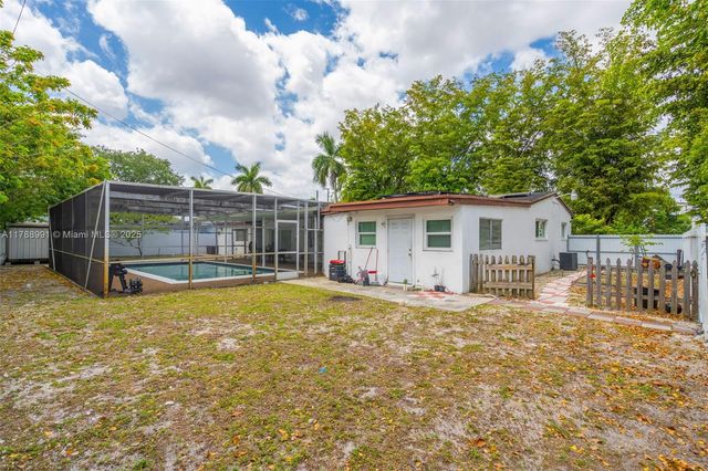 2740 NW 175th St, Miami Gardens, FL 33056