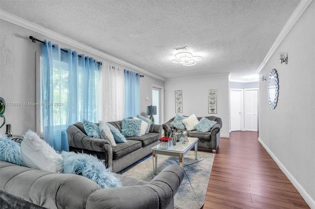2740 NW 175th St, Miami Gardens, FL 33056