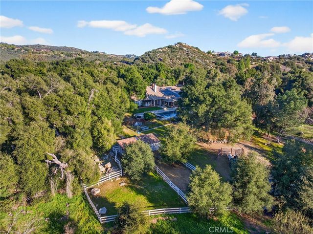 40833 Calle Bandido, Murrieta, CA 92562