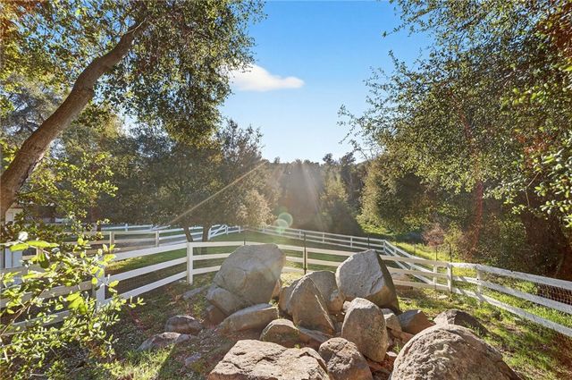 40833 Calle Bandido, Murrieta, CA 92562