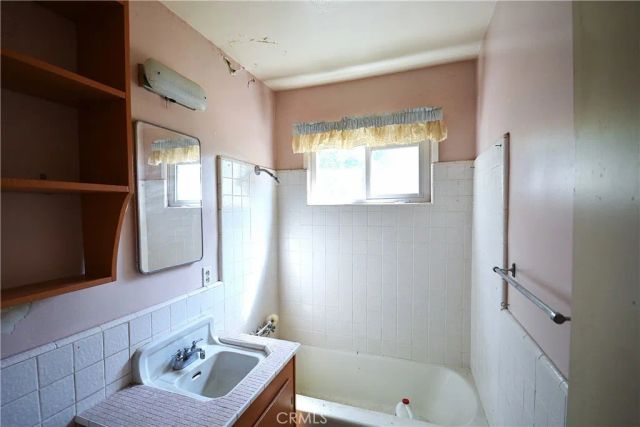 6516 Elmo Street, Tujunga, CA 91042