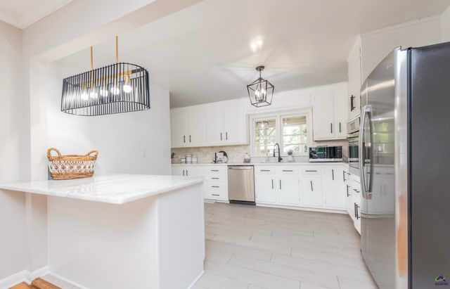 231 Alexandria Drive, Macon, GA 31210