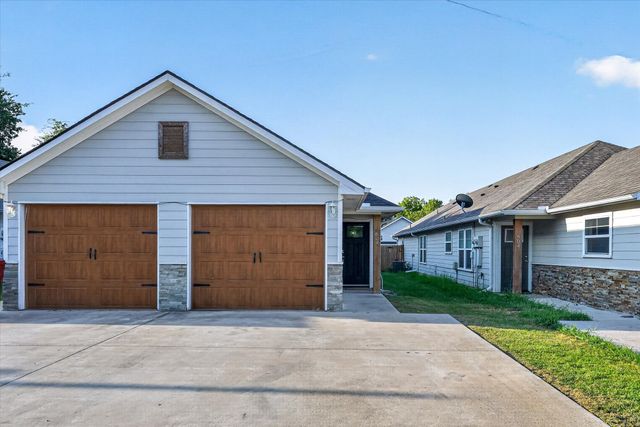 608 E College Street 610, Sherman, TX 75090