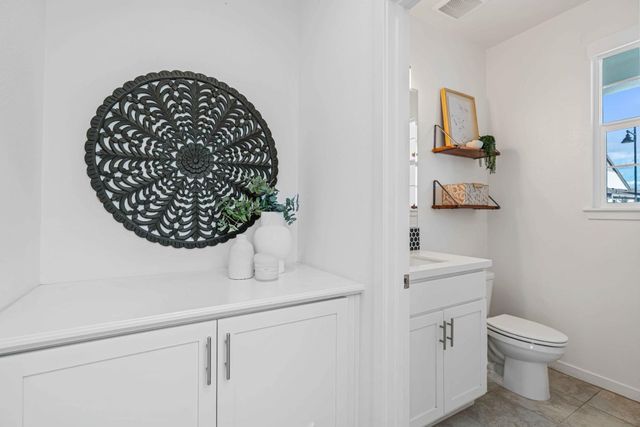 3267 Talbot Dr, Lathrop, CA 95330