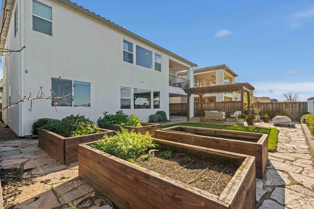 3267 Talbot Dr, Lathrop, CA 95330