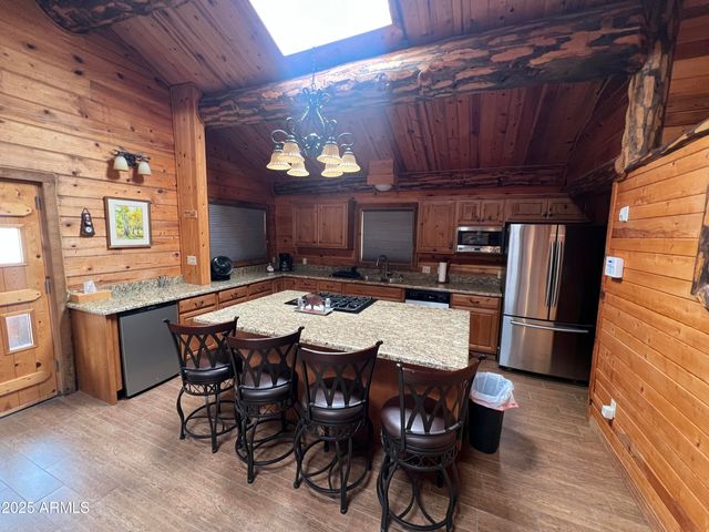 800 S 24TH Drive, Show Low, AZ 85901