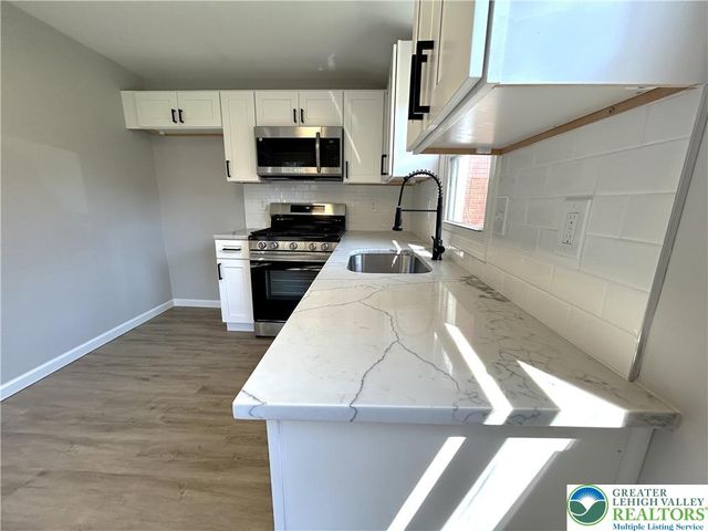 404 Centre Street, Easton, PA 18042