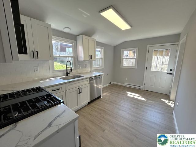 404 Centre Street, Easton, PA 18042