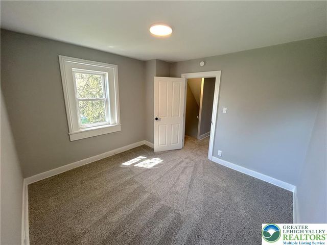 404 Centre Street, Easton, PA 18042