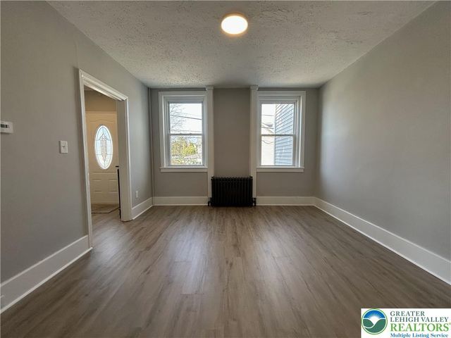 404 Centre Street, Easton, PA 18042
