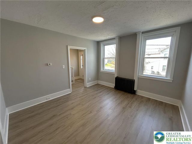 404 Centre Street, Easton, PA 18042