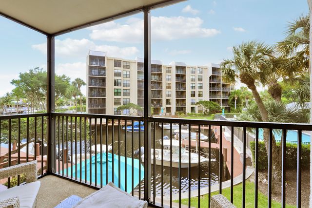 20 Royal Palm Way 204, Boca Raton, FL 33432