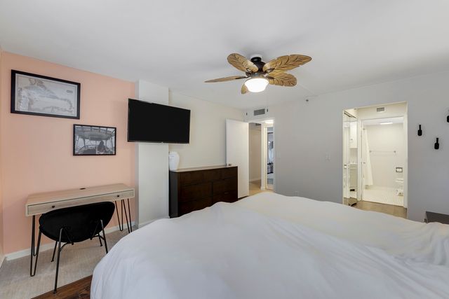 20 Royal Palm Way 204, Boca Raton, FL 33432