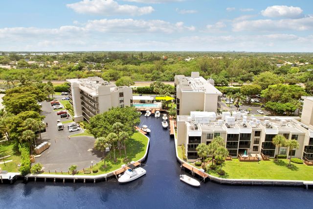 20 Royal Palm Way 204, Boca Raton, FL 33432