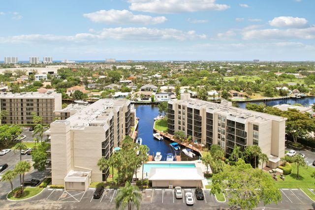 20 Royal Palm Way 204, Boca Raton, FL 33432