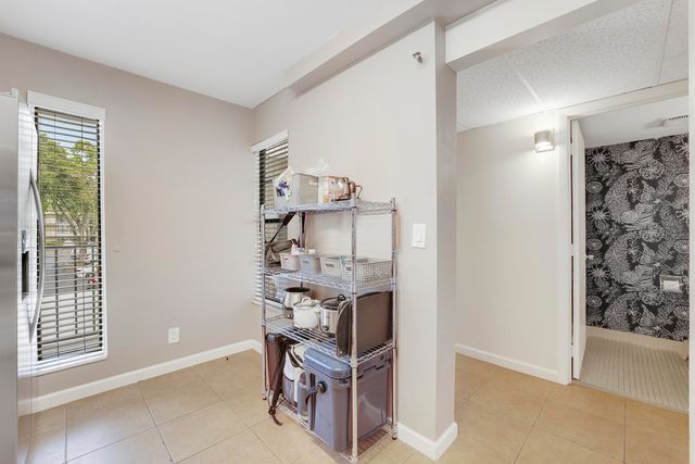 20 Royal Palm Way 204, Boca Raton, FL 33432