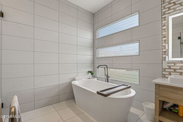 7362 SIDEWINDER BEND Drive, El Paso, TX 79911