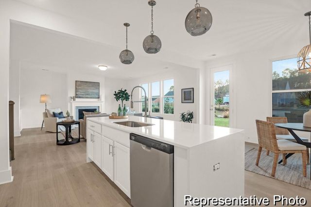 1042 House Finch Avenue Cc3-22-19, Ravenel, SC 29470