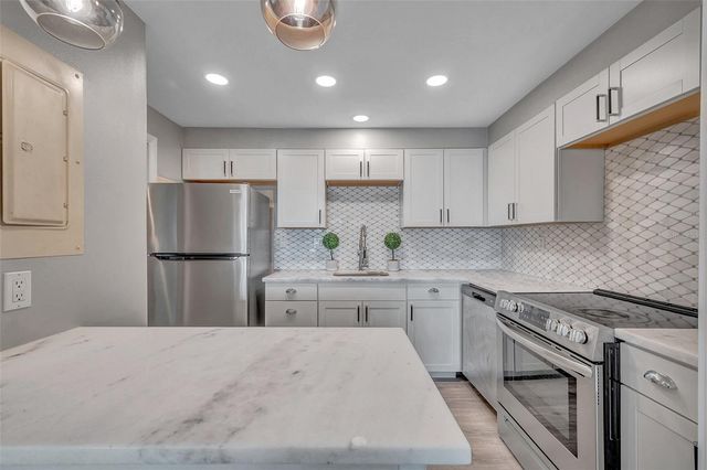 400 64TH AVENUE 907 W, St Pete Beach, FL 33706