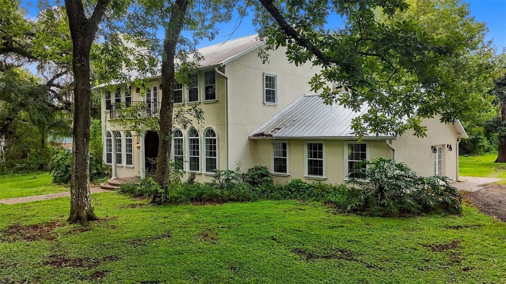 Image 3 of property listing at 4855 LILLIAN BLACK ROAD, St Cloud, FL 34771