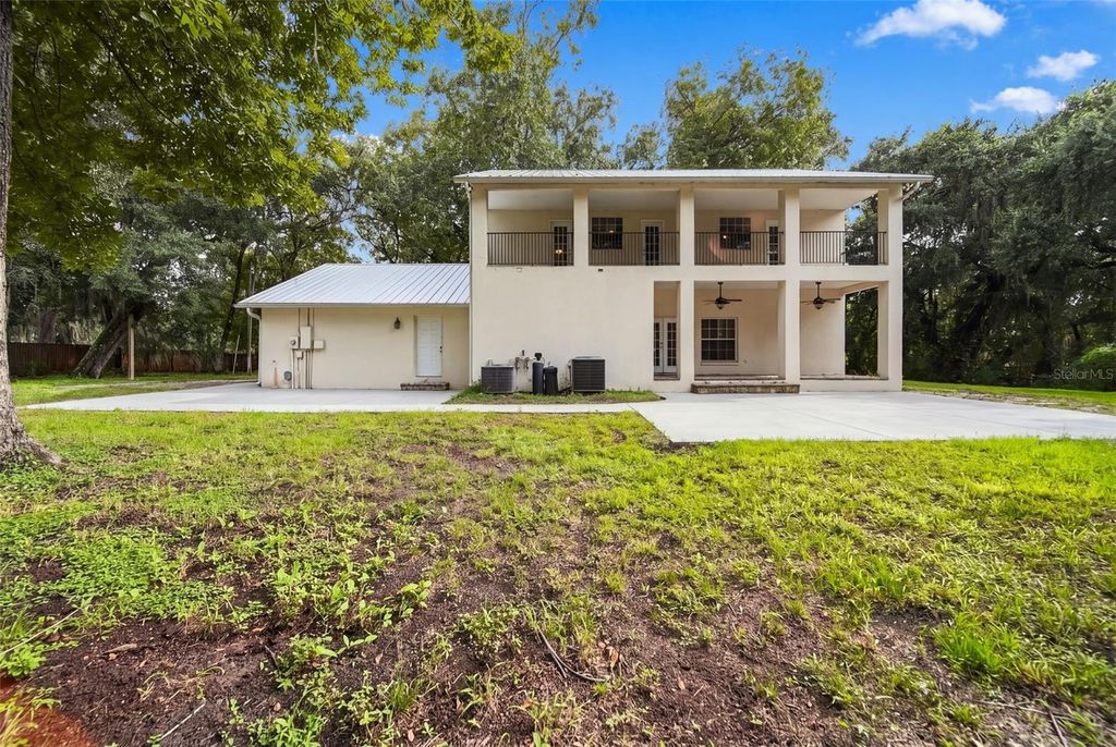 Image 41 of property listing at 4855 LILLIAN BLACK ROAD, St Cloud, FL 34771