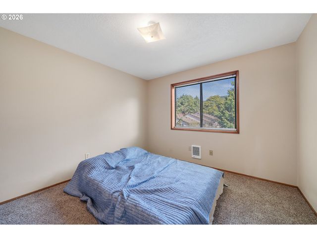 126 N HARBOR St, Rockaway Beach, OR 97136