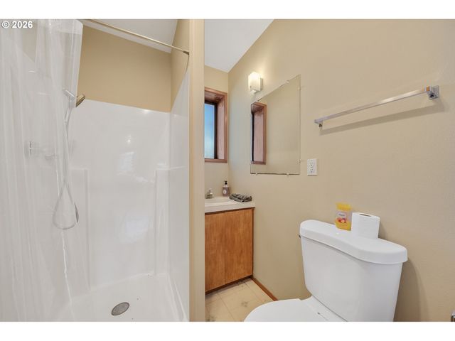 126 N HARBOR St, Rockaway Beach, OR 97136