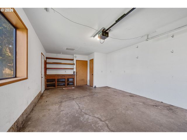 126 N HARBOR St, Rockaway Beach, OR 97136